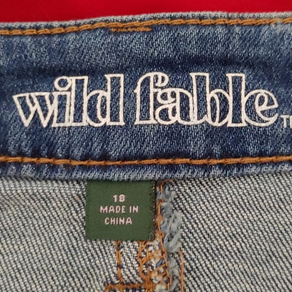 Jean studded skirt - Picture 3 of 4